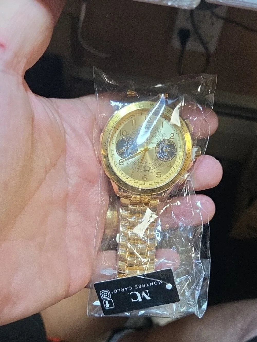 Gold Men's Chronograph Wristwatch - Gold Tone